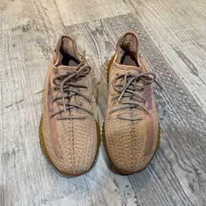Yeezy Boost Style sneakers 8.5
